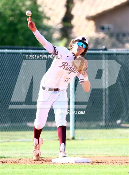Thumbnail 3 in Gila Ridge @ Mountain Ridge photogallery.