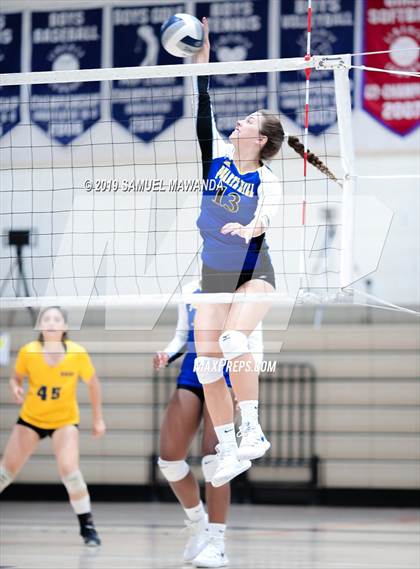 Thumbnail 2 in Rancho Solano Prep vs Quartz Hill (viewpoint invitational) photogallery.