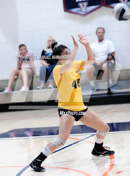 Thumbnail 3 in Rancho Solano Prep vs Quartz Hill (viewpoint invitational) photogallery.