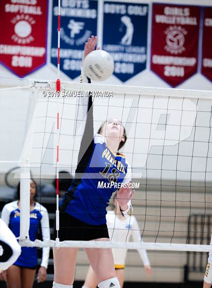Thumbnail 2 in Rancho Solano Prep vs Quartz Hill (viewpoint invitational) photogallery.
