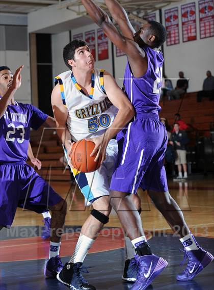 Thumbnail 1 in St. Anthony vs. Los Osos  (Rose City Roundball Classic) photogallery.
