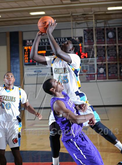 Thumbnail 2 in St. Anthony vs. Los Osos  (Rose City Roundball Classic) photogallery.