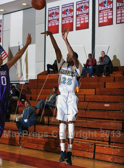 Thumbnail 3 in St. Anthony vs. Los Osos  (Rose City Roundball Classic) photogallery.