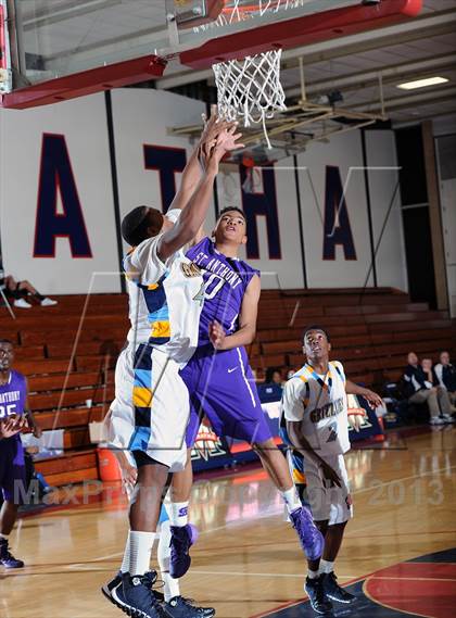 Thumbnail 3 in St. Anthony vs. Los Osos  (Rose City Roundball Classic) photogallery.