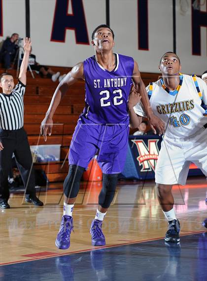 Thumbnail 2 in St. Anthony vs. Los Osos  (Rose City Roundball Classic) photogallery.