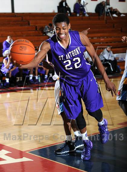 Thumbnail 1 in St. Anthony vs. Los Osos  (Rose City Roundball Classic) photogallery.