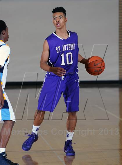 Thumbnail 1 in St. Anthony vs. Los Osos  (Rose City Roundball Classic) photogallery.