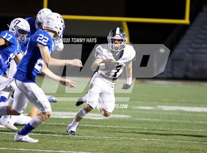 Thumbnail 2 in Lindsay vs Bosqueville (UIL Class 2A Region Semi-Final) photogallery.