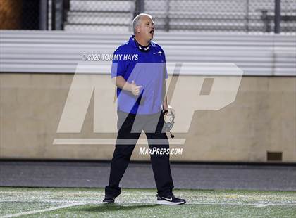 Thumbnail 3 in Lindsay vs Bosqueville (UIL Class 2A Region Semi-Final) photogallery.