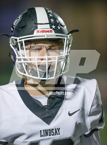 Thumbnail 3 in Lindsay vs Bosqueville (UIL Class 2A Region Semi-Final) photogallery.
