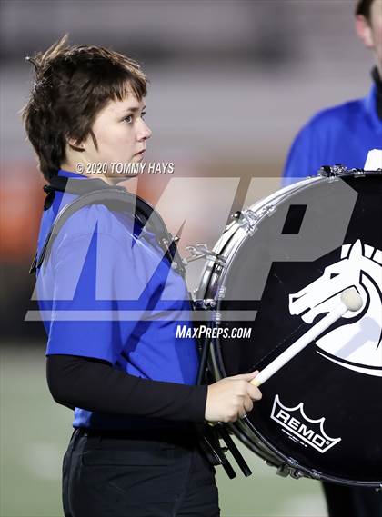 Thumbnail 2 in Lindsay vs Bosqueville (UIL Class 2A Region Semi-Final) photogallery.