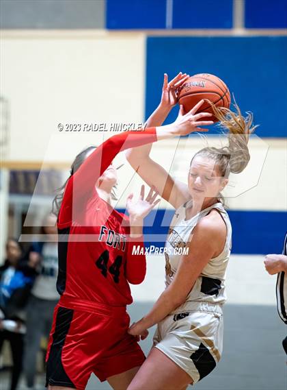 Thumbnail 1 in Raymore-Peculiar vs. Fort Osage (Grain Valley Invitational) photogallery.