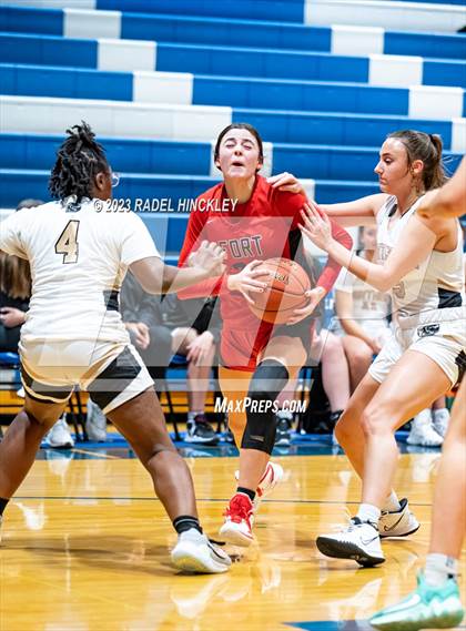 Thumbnail 3 in Raymore-Peculiar vs. Fort Osage (Grain Valley Invitational) photogallery.