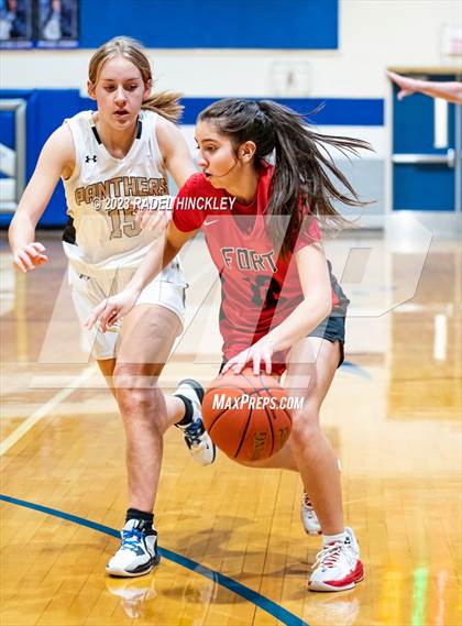 Thumbnail 1 in Raymore-Peculiar vs. Fort Osage (Grain Valley Invitational) photogallery.