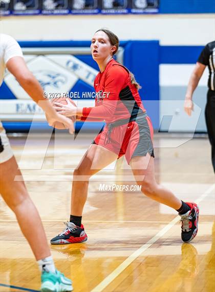 Thumbnail 1 in Raymore-Peculiar vs. Fort Osage (Grain Valley Invitational) photogallery.