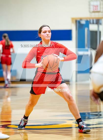 Thumbnail 1 in Raymore-Peculiar vs. Fort Osage (Grain Valley Invitational) photogallery.