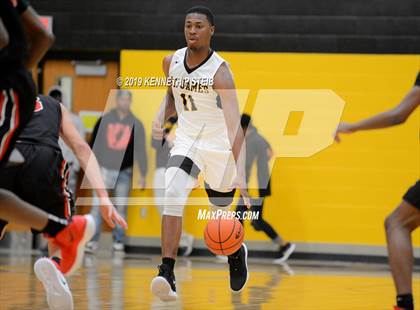 Thumbnail 3 in Glen Oaks @ St. James (LHSAA 3A Regional Playoff) photogallery.