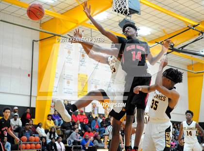 Thumbnail 2 in Glen Oaks @ St. James (LHSAA 3A Regional Playoff) photogallery.