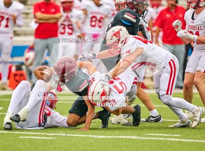 Thumbnail 1 in Memorial vs. Heights (UIL 6A D2 Football Bi-District) photogallery.