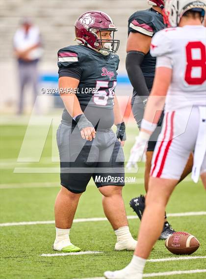 Thumbnail 3 in Memorial vs. Heights (UIL 6A D2 Football Bi-District) photogallery.
