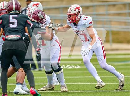 Thumbnail 1 in Memorial vs. Heights (UIL 6A D2 Football Bi-District) photogallery.