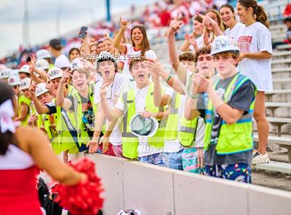 Thumbnail 3 in Memorial vs. Heights (UIL 6A D2 Football Bi-District) photogallery.