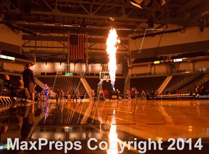 Thumbnail 2 in Newport Central Catholic vs Notre Dame (KHSAA Ninth Region Final) photogallery.