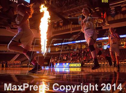 Thumbnail 3 in Newport Central Catholic vs Notre Dame (KHSAA Ninth Region Final) photogallery.