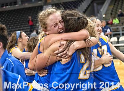 Thumbnail 1 in Newport Central Catholic vs Notre Dame (KHSAA Ninth Region Final) photogallery.