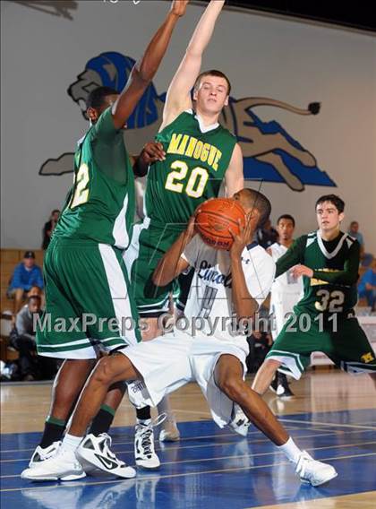 Thumbnail 3 in Bishop Manogue vs Lincoln (MaxPreps Holiday Classic) photogallery.