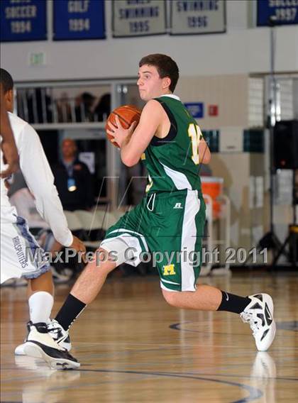 Thumbnail 2 in Bishop Manogue vs Lincoln (MaxPreps Holiday Classic) photogallery.