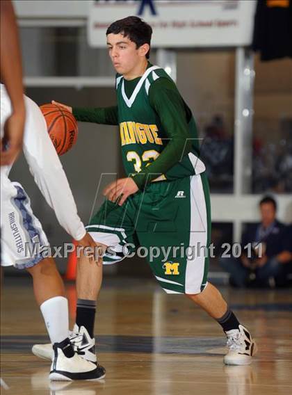 Thumbnail 1 in Bishop Manogue vs Lincoln (MaxPreps Holiday Classic) photogallery.