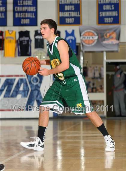 Thumbnail 1 in Bishop Manogue vs Lincoln (MaxPreps Holiday Classic) photogallery.