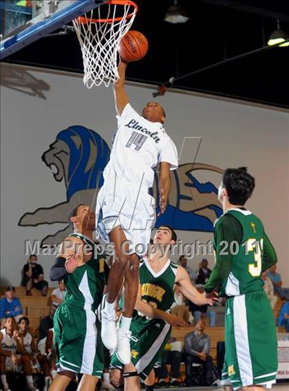 Thumbnail 3 in Bishop Manogue vs Lincoln (MaxPreps Holiday Classic) photogallery.