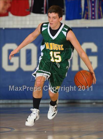 Thumbnail 2 in Bishop Manogue vs Lincoln (MaxPreps Holiday Classic) photogallery.