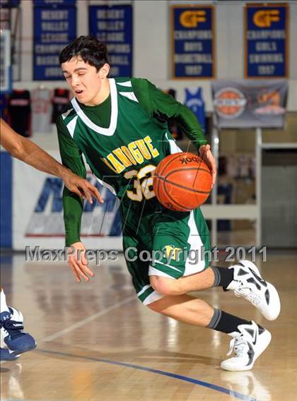Thumbnail 1 in Bishop Manogue vs Lincoln (MaxPreps Holiday Classic) photogallery.