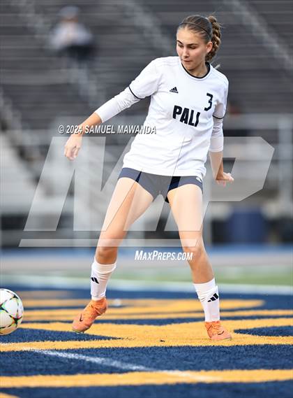 Thumbnail 2 in Palisades vs Birmingham photogallery.