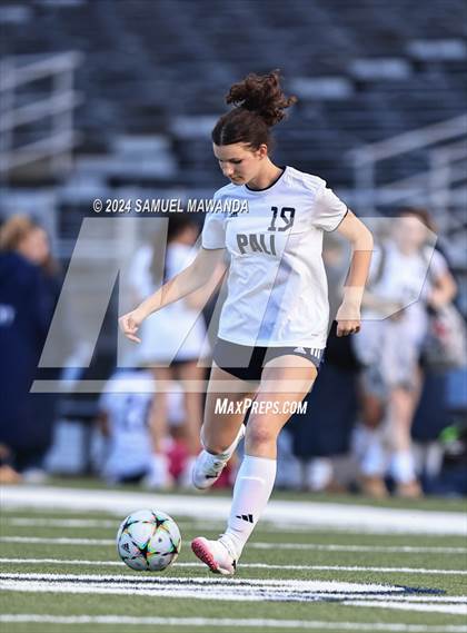Thumbnail 3 in Palisades vs Birmingham photogallery.