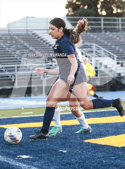 Thumbnail 3 in Palisades vs Birmingham photogallery.