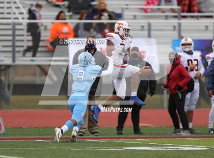 Thumbnail 1 in Salem Hills vs. Timpview (UHSAA 5A Semifinal) photogallery.
