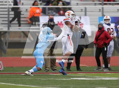 Thumbnail 2 in Salem Hills vs. Timpview (UHSAA 5A Semifinal) photogallery.