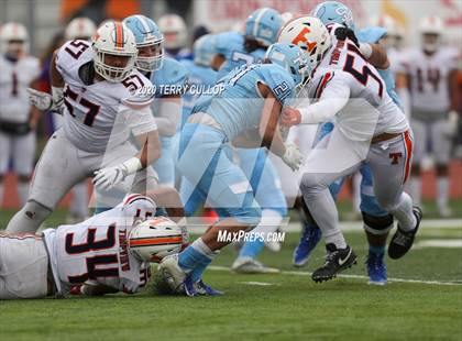 Thumbnail 3 in Salem Hills vs. Timpview (UHSAA 5A Semifinal) photogallery.