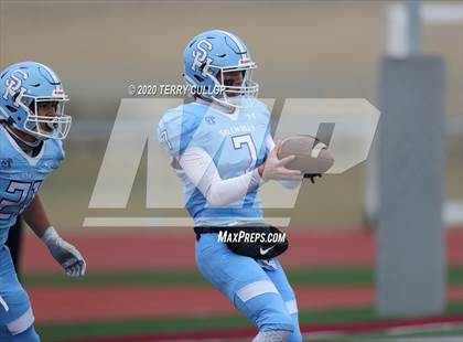 Thumbnail 2 in Salem Hills vs. Timpview (UHSAA 5A Semifinal) photogallery.