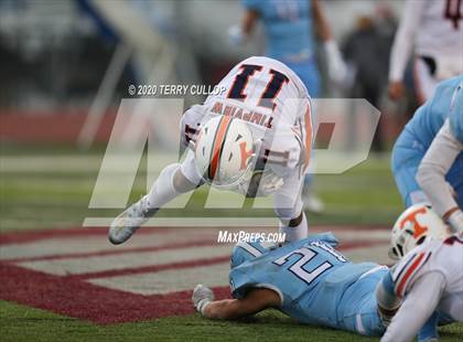 Thumbnail 2 in Salem Hills vs. Timpview (UHSAA 5A Semifinal) photogallery.