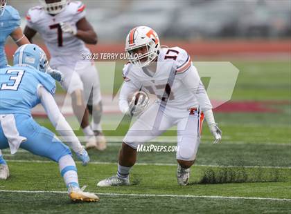 Thumbnail 1 in Salem Hills vs. Timpview (UHSAA 5A Semifinal) photogallery.