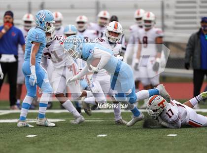 Thumbnail 1 in Salem Hills vs. Timpview (UHSAA 5A Semifinal) photogallery.