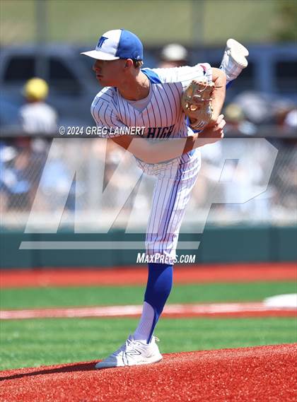 Thumbnail 1 in North Bay All Star Game photogallery.