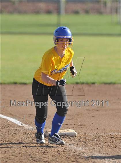 Thumbnail 3 in Reed vs. Del Campo (Victory Pre-Season T.O.C.) photogallery.