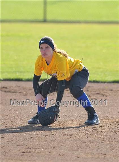 Thumbnail 1 in Reed vs. Del Campo (Victory Pre-Season T.O.C.) photogallery.