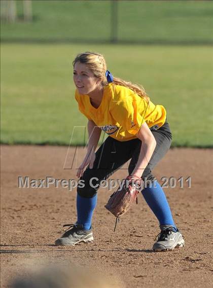 Thumbnail 1 in Reed vs. Del Campo (Victory Pre-Season T.O.C.) photogallery.